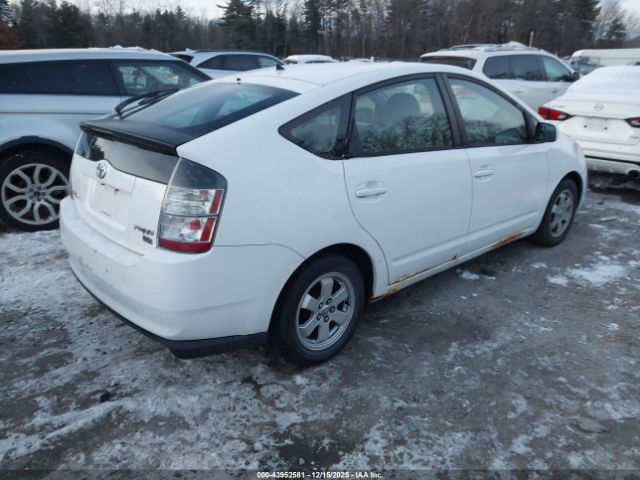 Toyota Prius Image 10