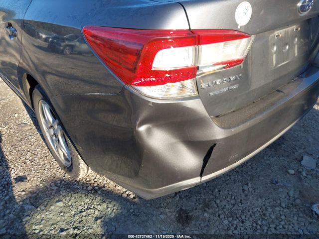 Subaru Impreza 2.0i Image 15