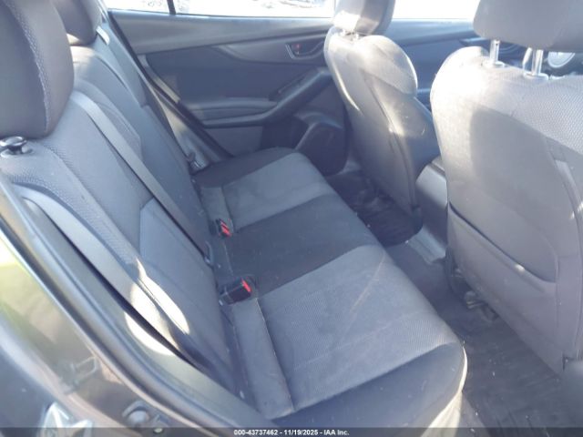 Subaru Impreza 2.0i Image 10