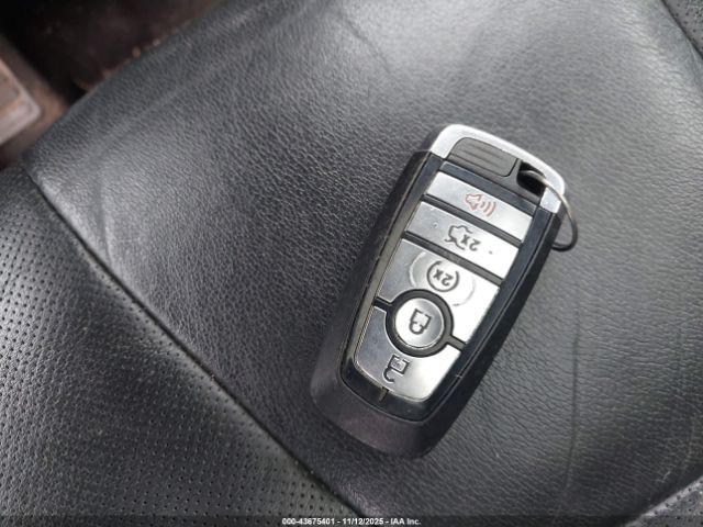 Ford Edge Titanium Image 11