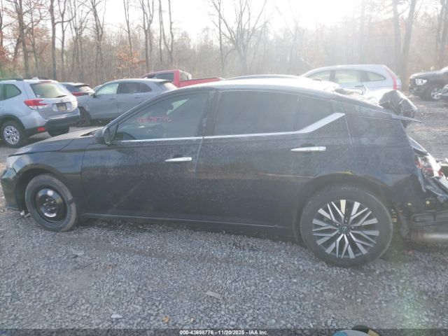 Nissan Altima Sv Intelligent Awd Image 5