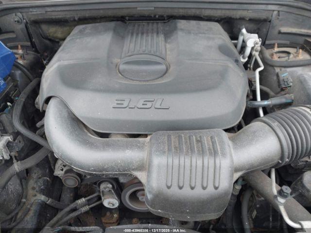 Jeep Grand Cherokee Laredo Image 8