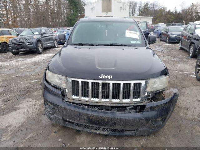 Jeep Grand Cherokee Laredo Image 9