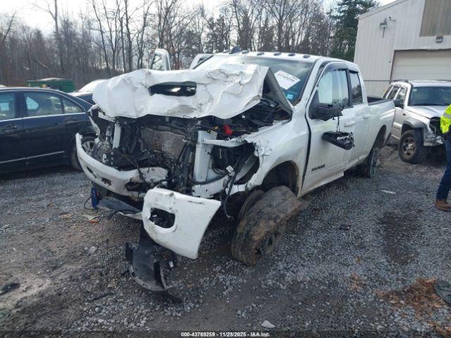 Ram 2500 Laramie  4x4 6'4 Box Image 3