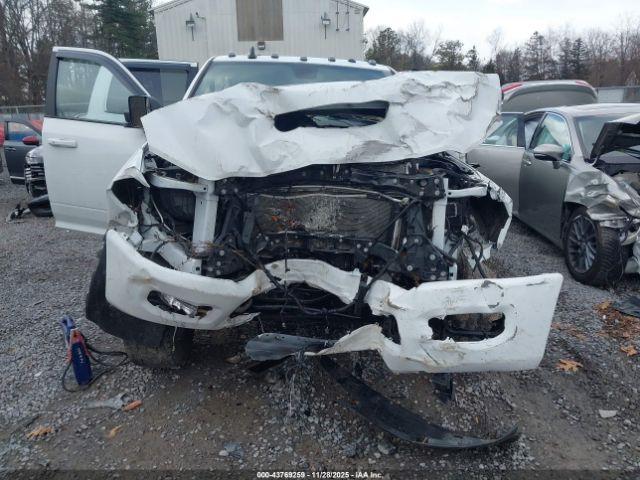 Ram 2500 Laramie  4x4 6'4 Box Image 6