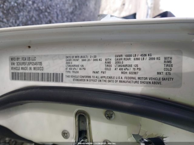Ram 2500 Laramie  4x4 6'4 Box Image 8