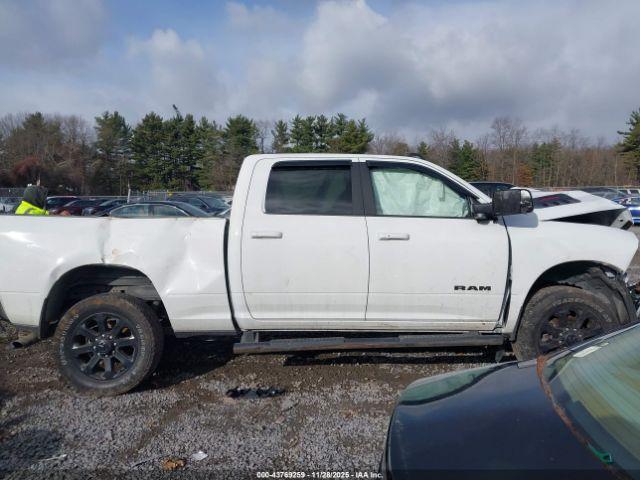 Ram 2500 Laramie  4x4 6'4 Box Image 14