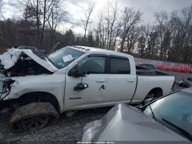Ram 2500 Laramie  4x4 6'4 Box Image 11