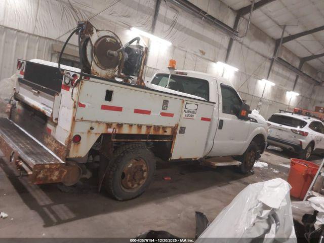 Ford F-350 Xl Image 13