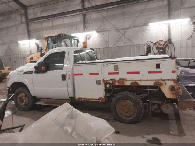 Ford F-350 Xl Image 2