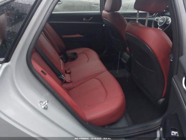 Kia K5 Gt-line Image 8