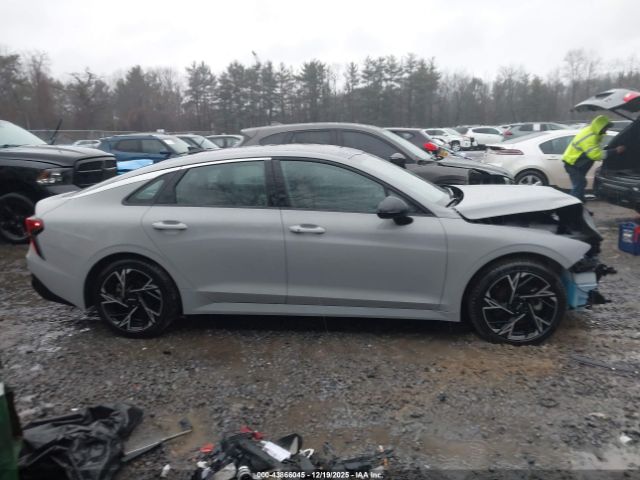 Kia K5 Gt-line Image 16