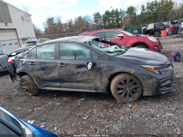 Toyota Corolla Se Image 12