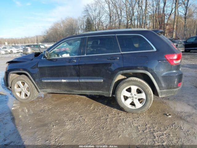 Jeep Grand Cherokee Laredo Image 15