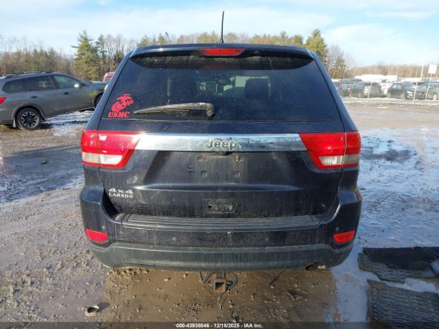 Jeep Grand Cherokee Laredo Image 11