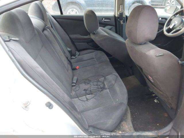 Nissan Altima 2.5 S Image 7