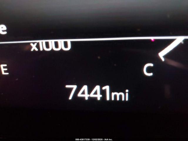 GMC Terrain Awd Elevation Image 14