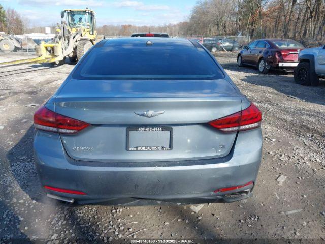 Hyundai Genesis 3.8 Image 9