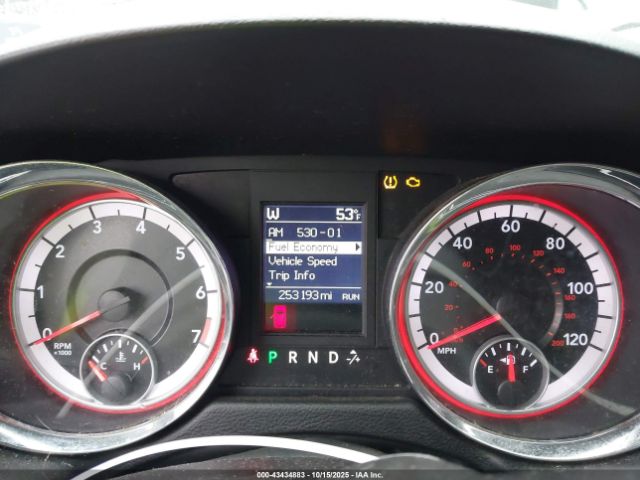 Dodge Grand Caravan Image 8