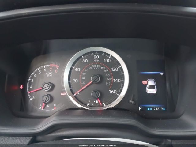 Toyota Corolla Se Image 10