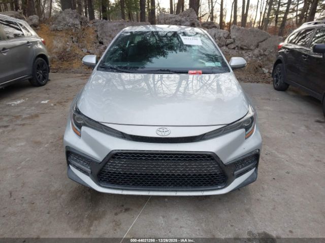 Toyota Corolla Se Image 11