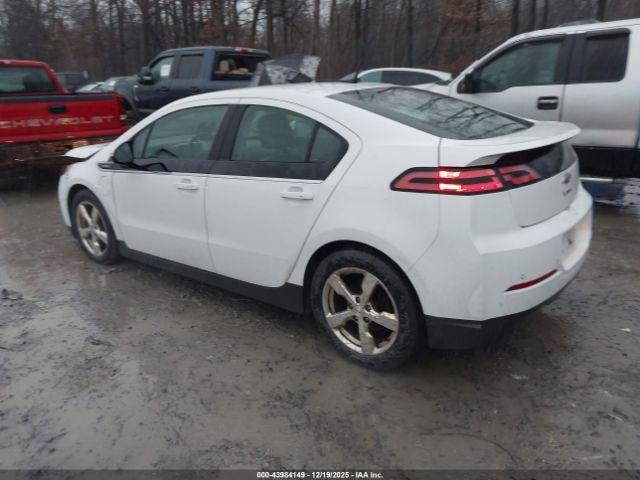 Chevrolet Volt Image 3