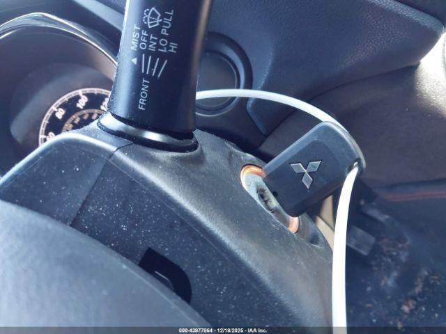 Mitsubishi Outlander 2.0 Es Image 9