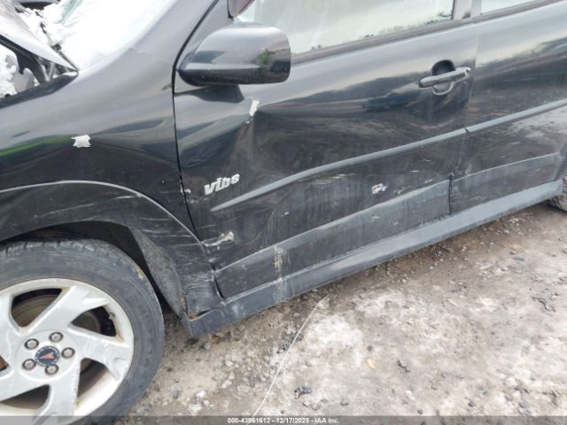 Pontiac Vibe Image 12