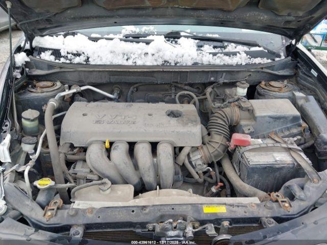 Pontiac Vibe Image 8