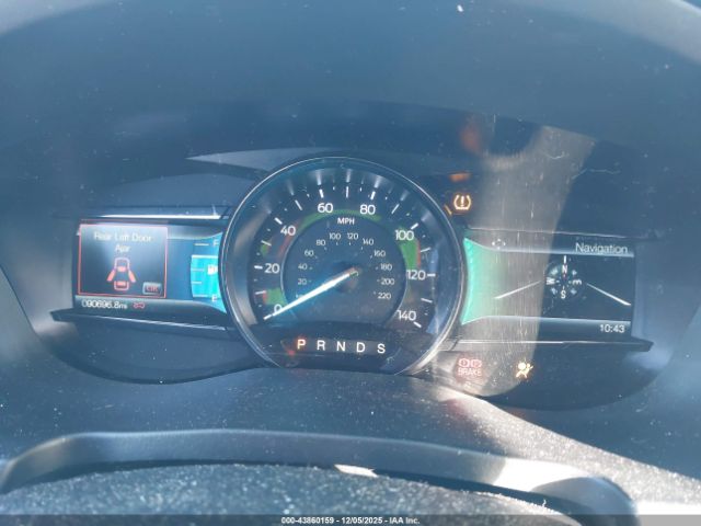 Ford Explorer Xlt Image 8