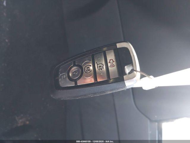 Ford Explorer Xlt Image 14