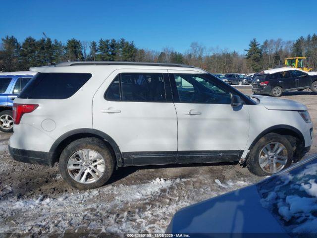 Ford Explorer Xlt Image 15