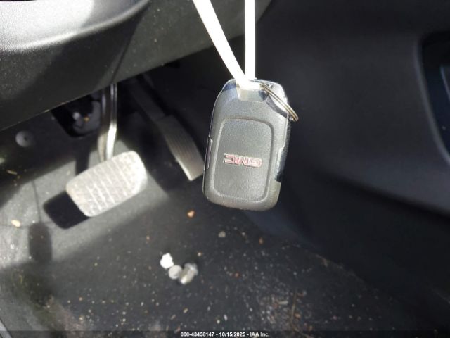 GMC Terrain Sle Image 2