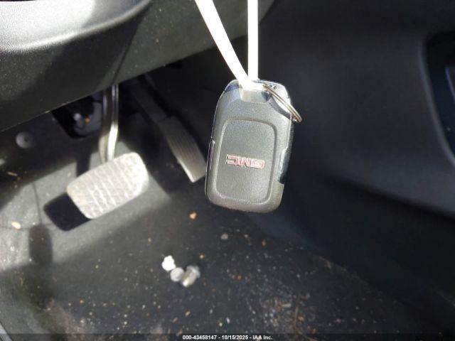 GMC Terrain Sle Image 2