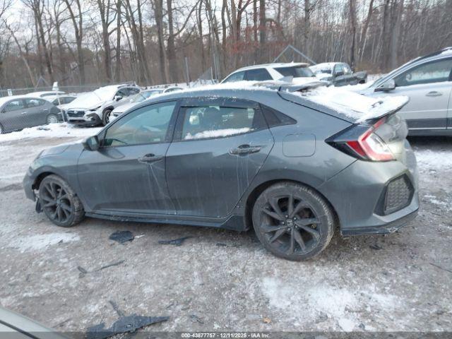 Honda Civic Sport Image 13