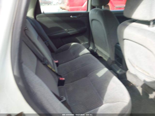 Chevrolet Impala Lt Image 11