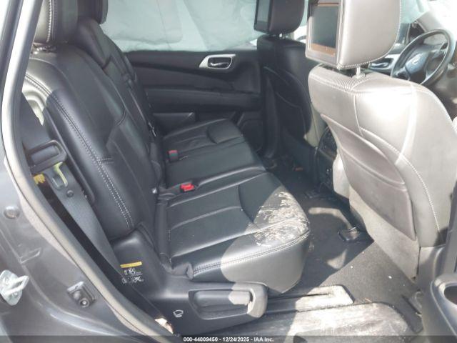 Nissan Pathfinder Platinum Image 6