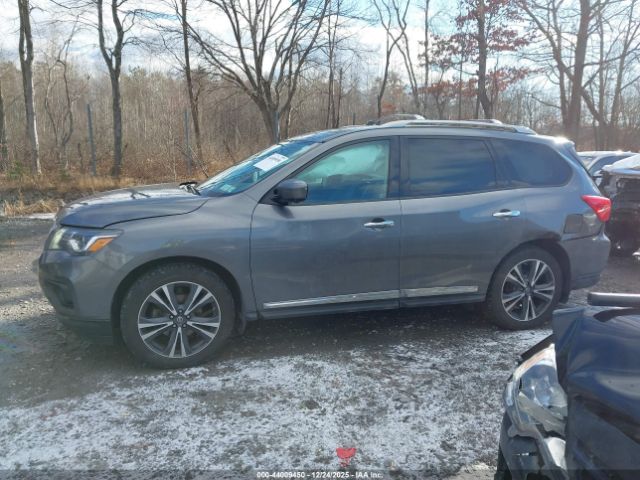 Nissan Pathfinder Platinum Image 5