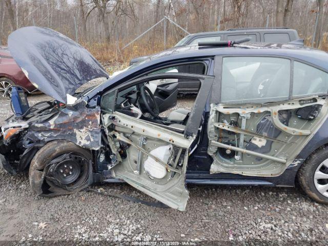 Toyota Corolla Le Image 14