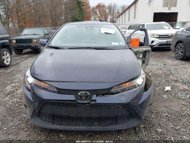 Toyota Corolla Le Image 15