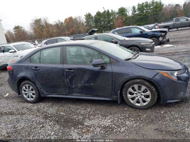 Toyota Corolla Le Image 2