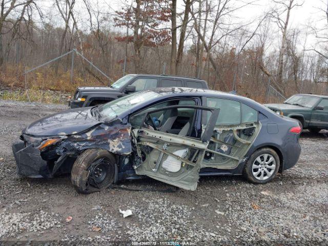 Toyota Corolla Le Image 11