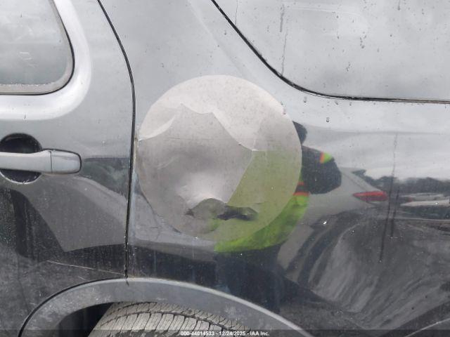 Ford Explorer Image 15