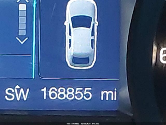 Ford Explorer Image 4