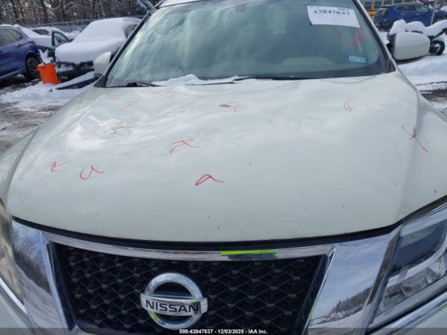 Nissan Pathfinder Sv Image 4