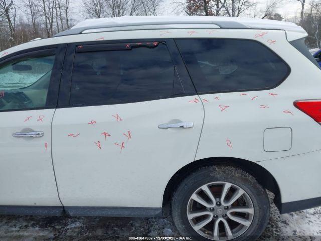 Nissan Pathfinder Sv Image 9