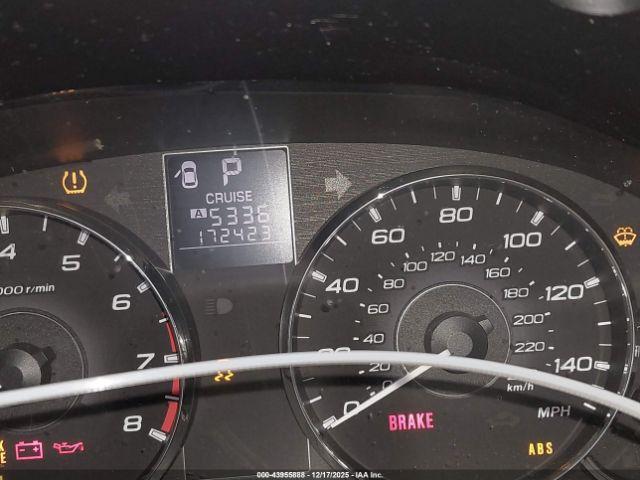 Subaru Outback 2.5i Limited Image 2