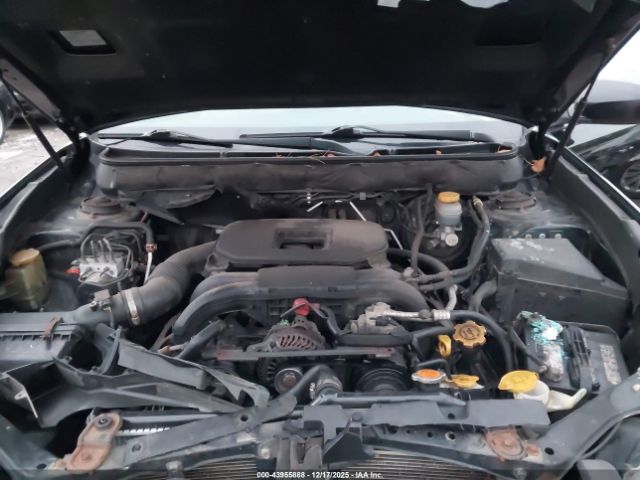 Subaru Outback 2.5i Limited Image 7