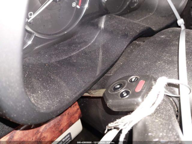 Subaru Outback 2.5i Limited Image 9