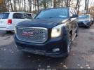 GMC Yukon Denali Image 5